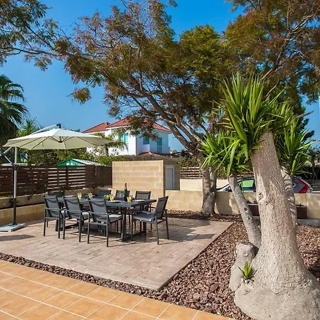Rent Private 364 Villa *